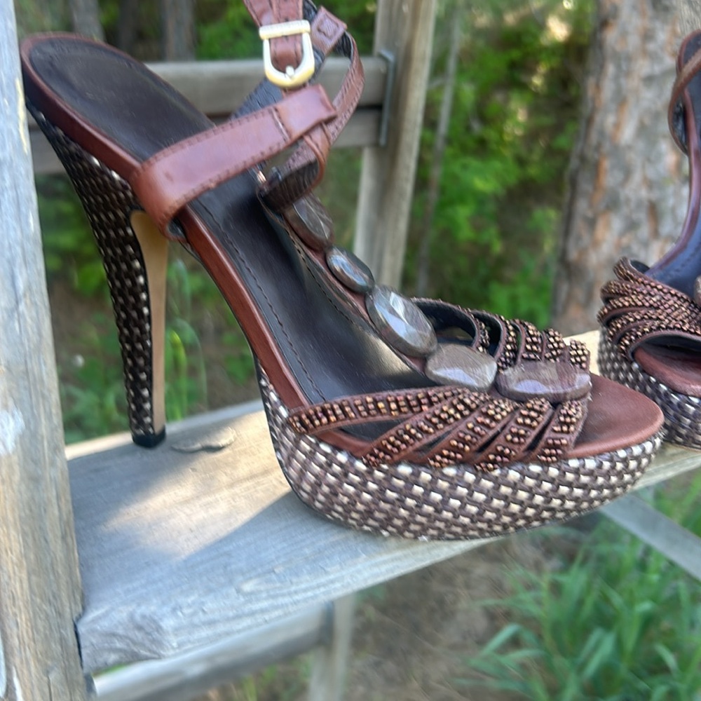 Vince Camuto Minka Navajo Brown woven high heels - Picture 5 of 12